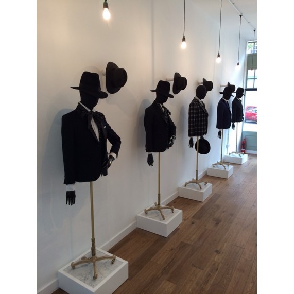 Bespoke plinth Gallery 1