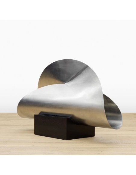 Bonhams Auction House  X artplinths