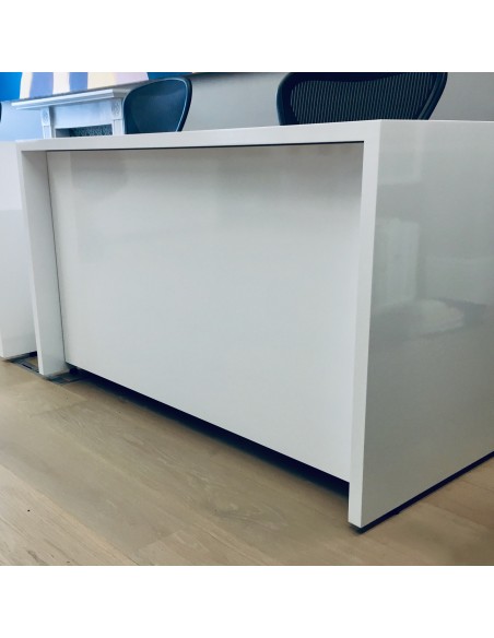 Front of house gallery desk