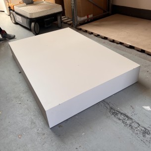 Low platform Plinth : 20H x...